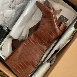 Naturalizer Melanie brown croc boot 7R